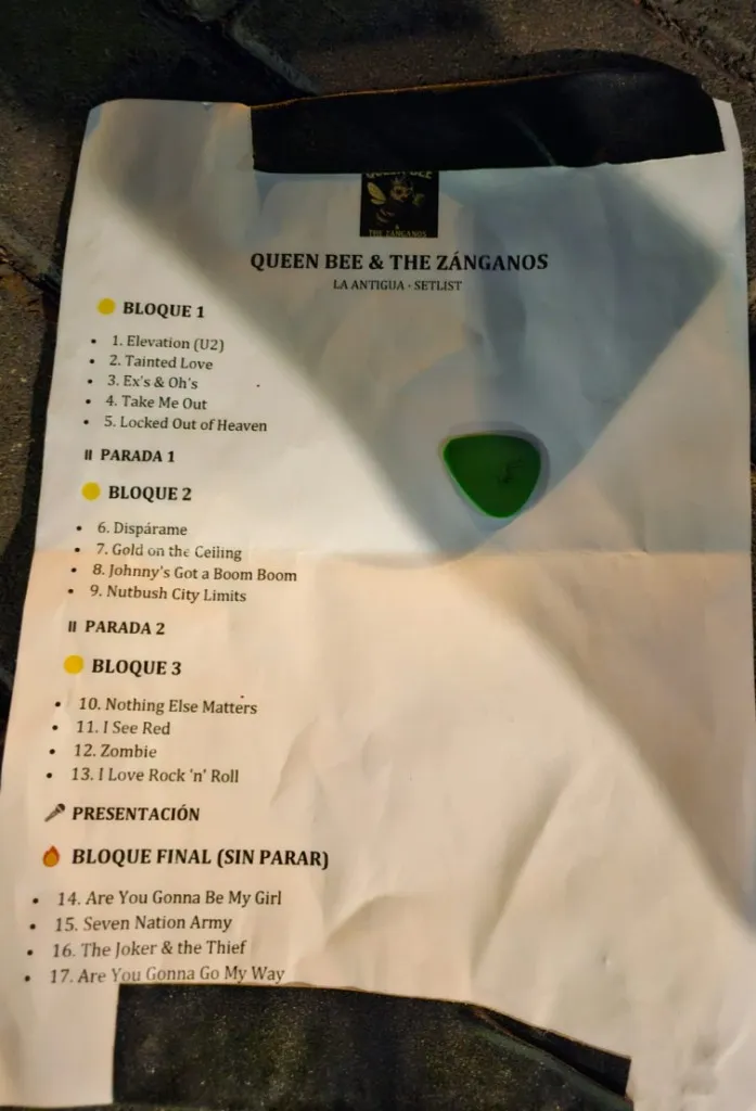 Hoja de setlist usada en La Antigua